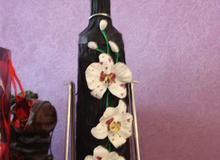 Бутыль орхидея на подставке		